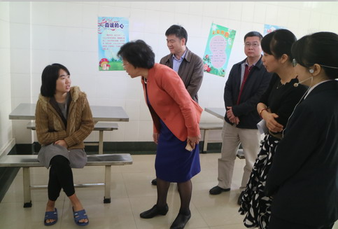 喻丽君副市长到市救助管理站和市应急避灾中心开展调研