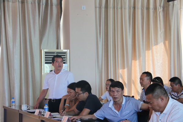 勐腊县召开产业扶贫工作培训会议