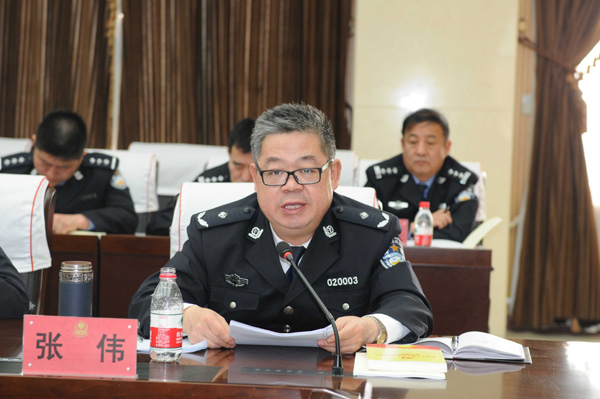 郝光东副市长主持召开学习贯彻中央自治区包头市委全会精神学习会议