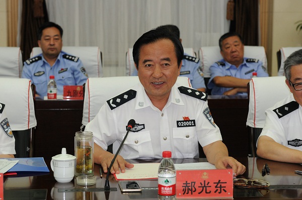 王来明副厅长带领自治区公安厅第一督导检查组莅临我局督导检查工作