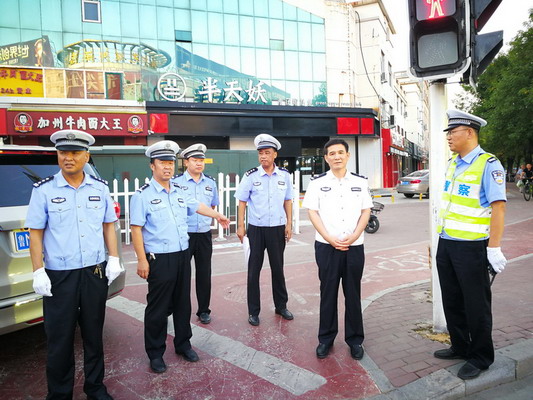 首页 滨州律师 滨州动态 王洪涛一行乘车暗访检查了开发区,滨城区辖区